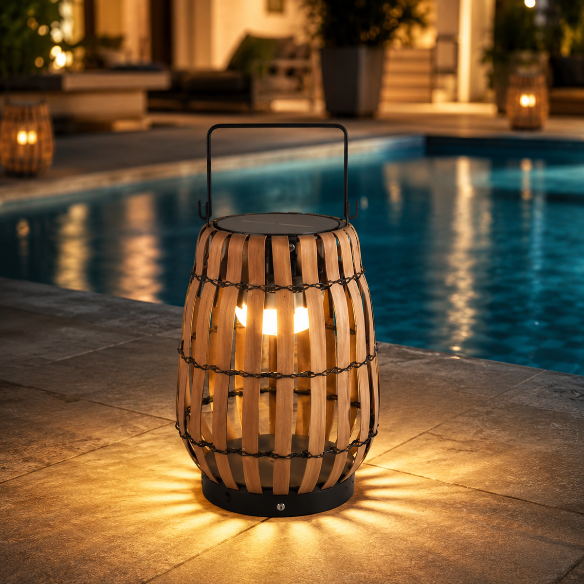 Lampe Extérieure Solaire en Rotin